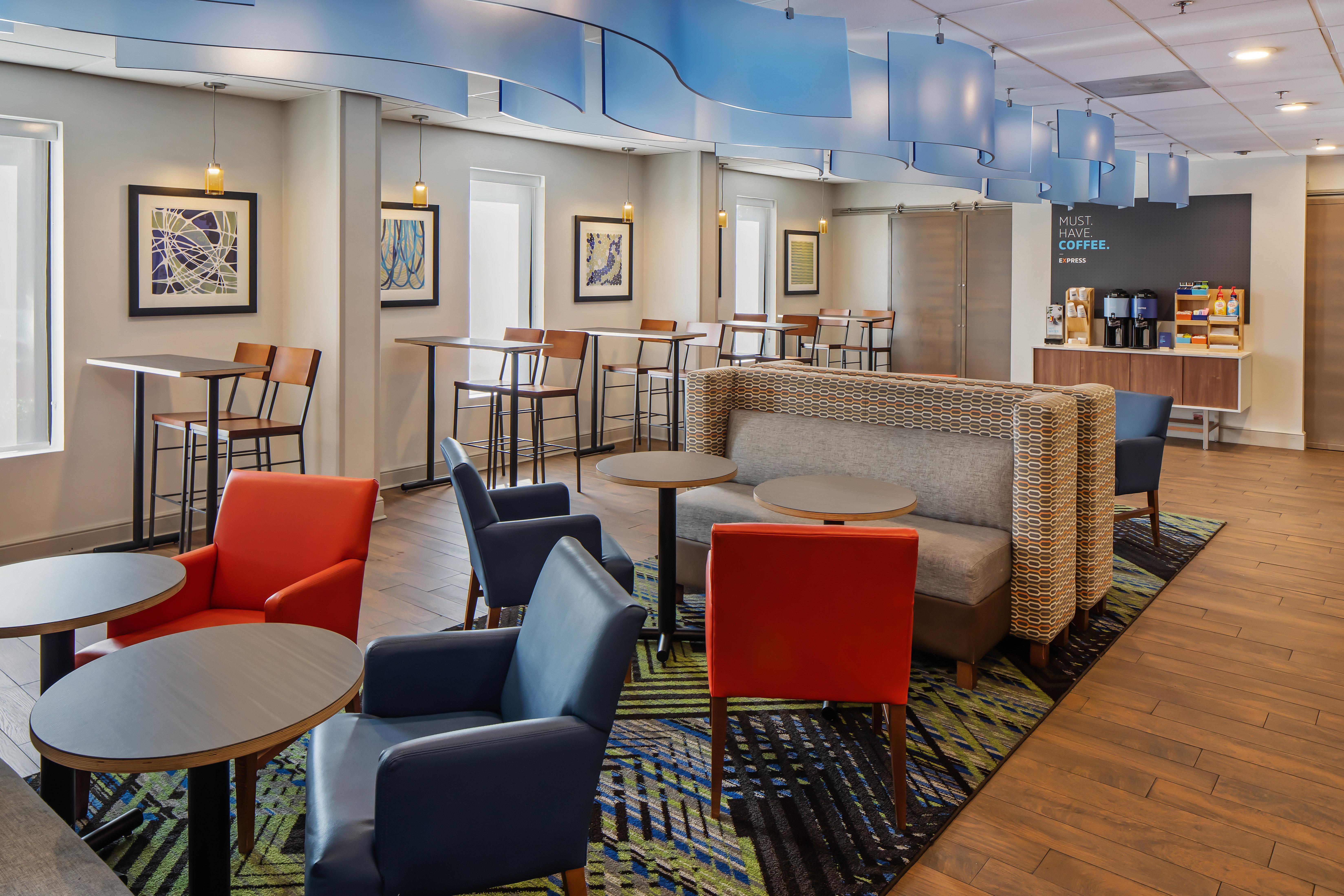 Holiday Inn Express Atlanta Airport-College Park By Ihg Экстерьер фото