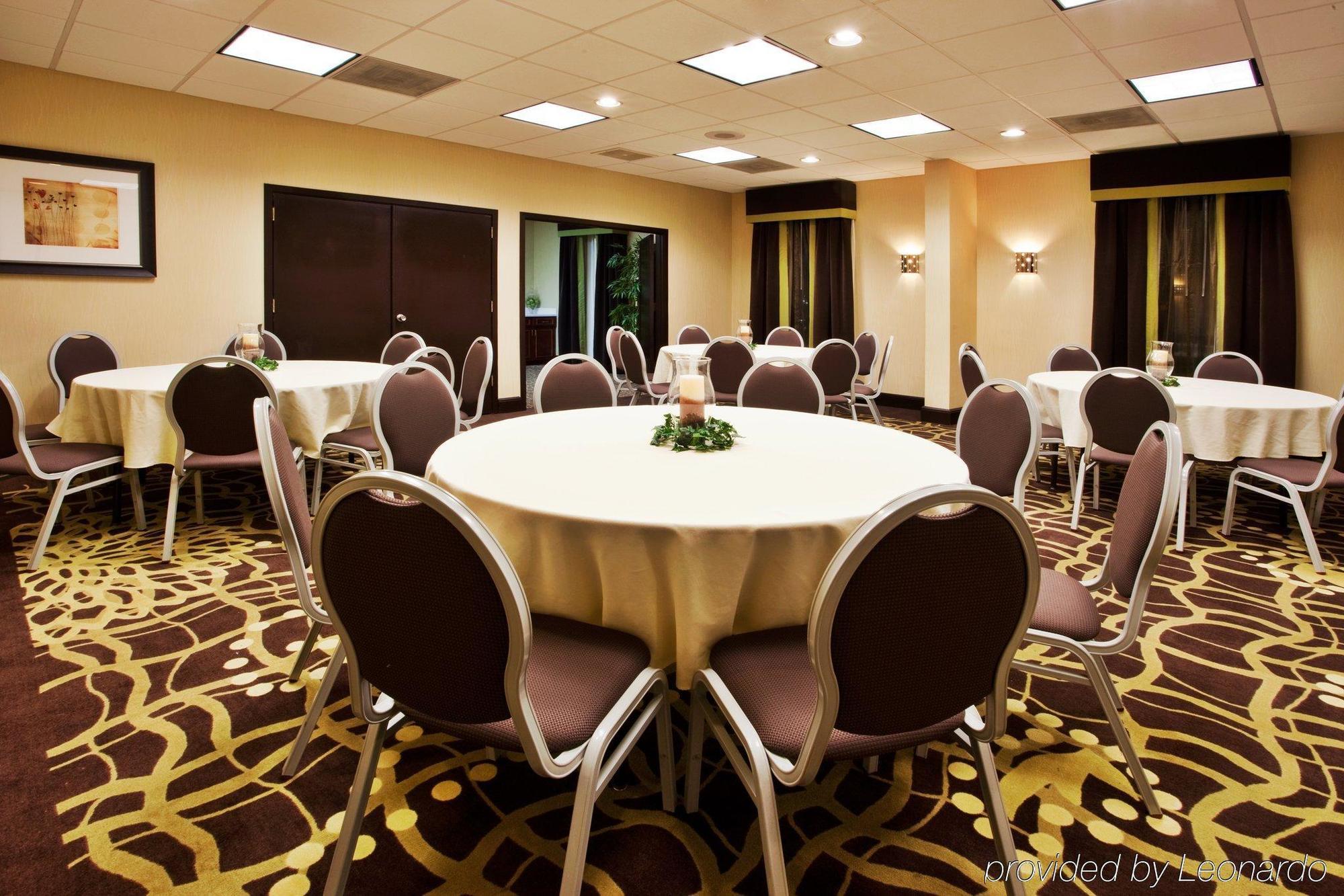 Holiday Inn Express Atlanta Airport-College Park By Ihg Экстерьер фото