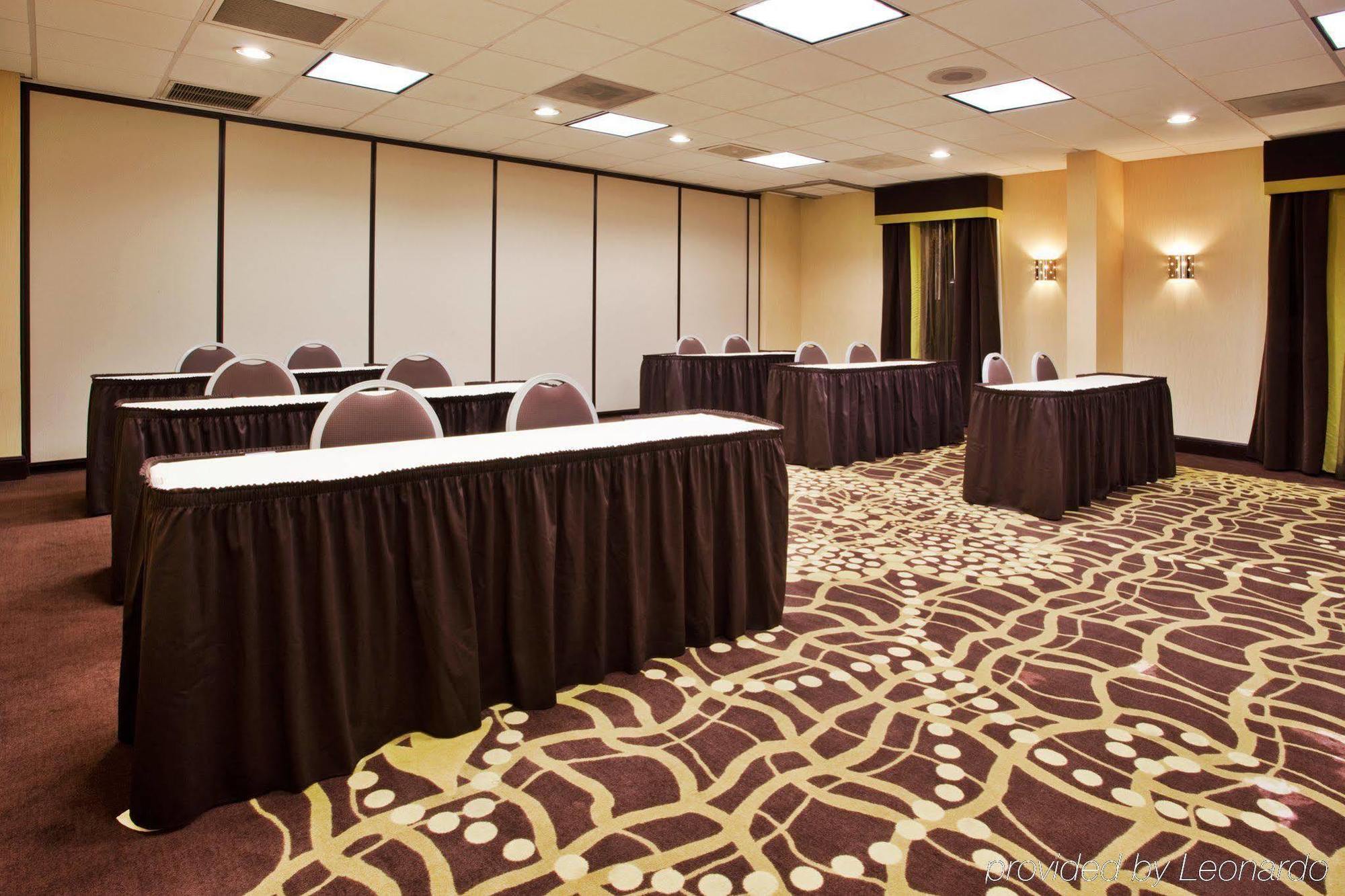 Holiday Inn Express Atlanta Airport-College Park By Ihg Экстерьер фото