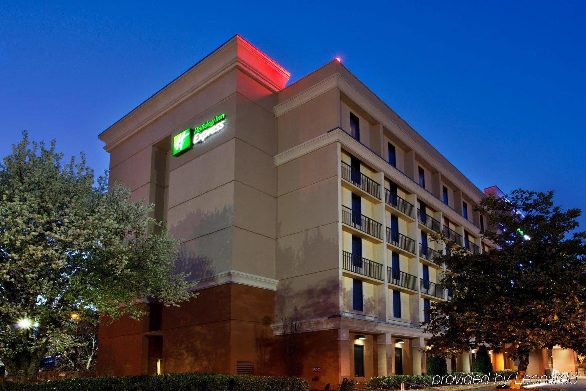 Holiday Inn Express Atlanta Airport-College Park By Ihg Экстерьер фото